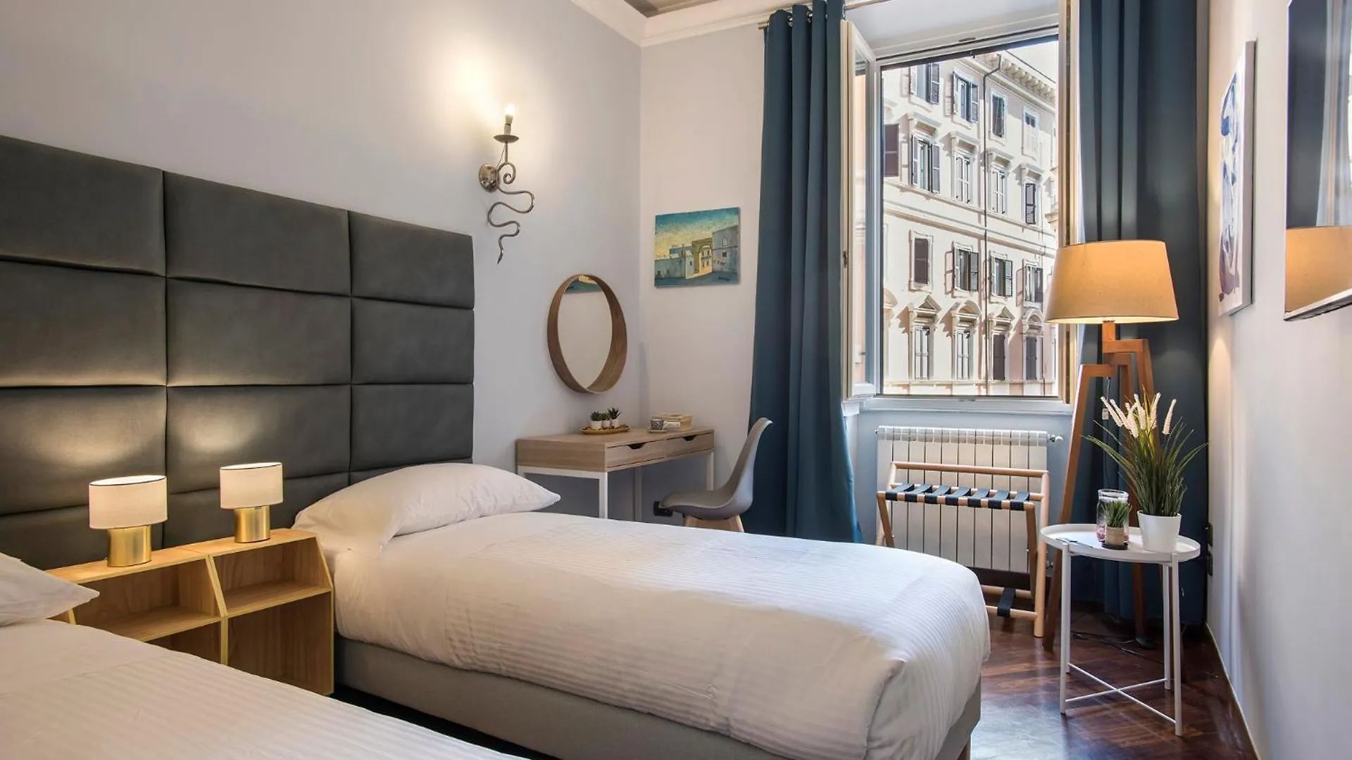 Apartment Montebello Style Rome