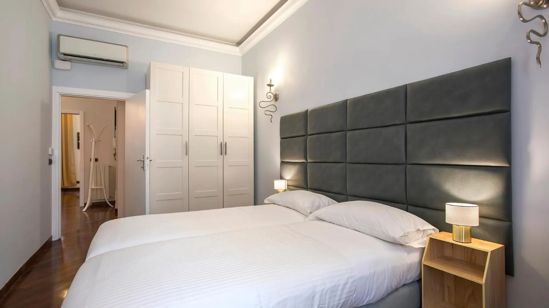 Apartment Montebello Style Rome